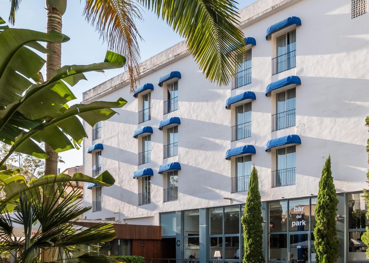 Hotel Medium Sitges Park Exterior foto