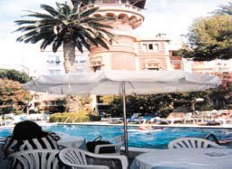 Hotel Medium Sitges Park Exterior foto